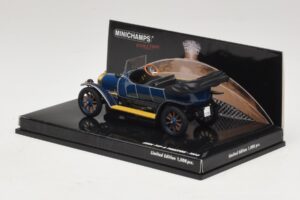 Audi Typ A Phaeton Син Minichamps 1:43 437019031 Метал — снимка 3 от 5