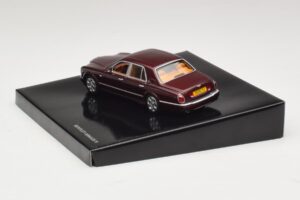 Bentley Arnage R Sunset Red Minichamps 1:43 BL330 Метал — снимка 3 от 4