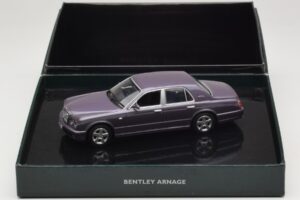 Bentley Arnage T Grey Violet Minichamps 1:43 BL384 Метал — снимка 4 от 4