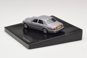 Bentley Arnage T Silver Tempest Minichamps 1:43 BL326 Метал — снимка 3 от 4