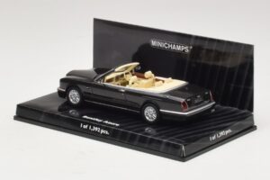 Bentley Azure Черен Minichamps 1:43 436139930 Метал — снимка 3 от 4