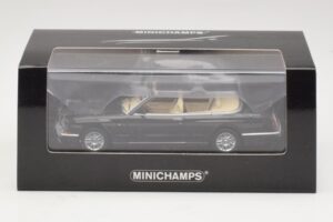 Bentley Azure Черен Minichamps 1:43 436139930 Метал — снимка 4 от 4