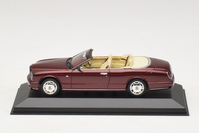 Bentley Azure Червен Металик Minichamps 1:43 436139560 Метал