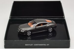 Bentley Continental GT Cypress Green Minichamps 1:43 BL312 Метал — снимка 4 от 4