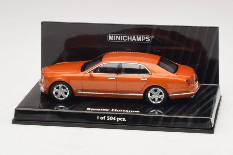 Bentley Mulsanne Оранжев Металик Minichamps 1:43 436139902 Метал