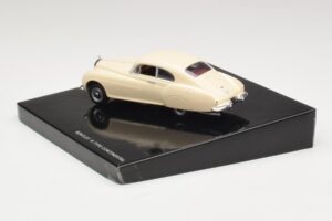 Bentley R-Type Continental Слонова Кост Minichamps 1:43 BL426 Метал — снимка 3 от 4