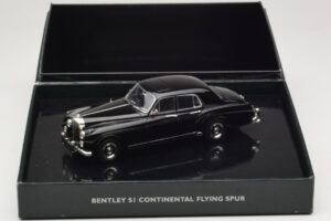 Bentley S1 Continental Flying Spur Черен Minichamps 1:43 BL468 Метал — снимка 4 от 4