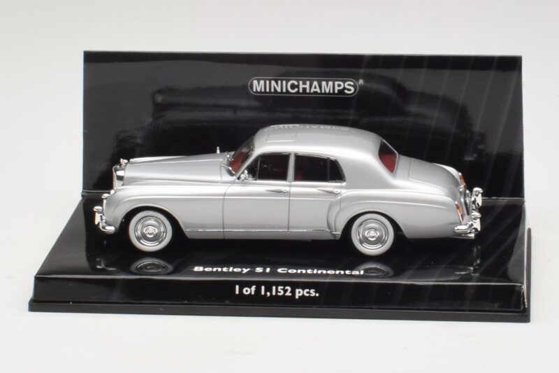 Bentley S1 Continental Сребърен Minichamps 1:43 Bentley S1 Continental Сребърен Minichamps 1:43 436139552 Метал