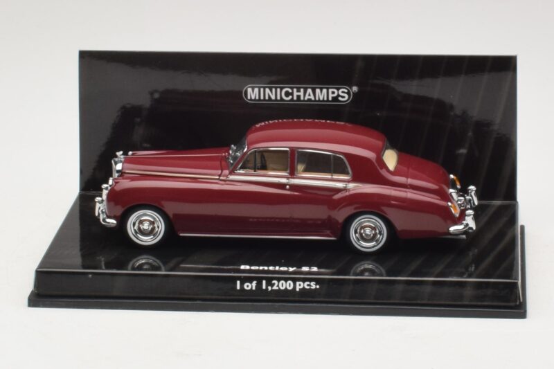 Bentley S2 Standard Saloon Червен Minichamps 1:43 436139951-O1 Метал