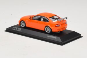 BMW 320i E46 Улична Версия Оранжев Minichamps 1:43 400052400 Метал — снимка 3 от 4