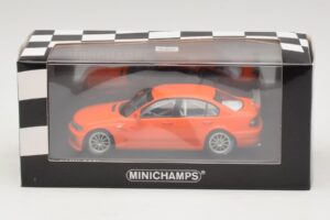 BMW 320i E46 Улична Версия Оранжев Minichamps 1:43 400052400 Метал — снимка 4 от 4