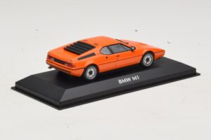 BMW M1 Оранжев Maxichamps 1:43 940025020 Метал — снимка 2 от 4