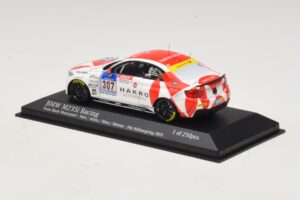 BMW M235i Bong Motorsport #307 Nett / Akata 24 Hours of Nurburgring 2015 Minichamps 1:43 437152507 Метал — снимка 3 от 4