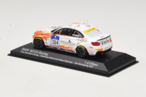 BMW M235i Team Rent2drive #304 Ackermann / Wishkirchen 24 Hours of Nurburgring 2015 Minichamps 1:43 437152504 Метал — снимка 3 от 4