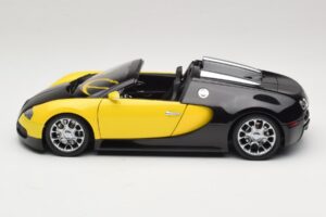 Bugatti Veyron Grand Sport Black Lemon Minichamps 1:18 100110831 Метал — снимка 4 от 8