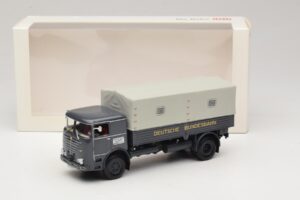 Bussing LU Deutsche Bundesbahn Minichamps 1:43 30566-54995 Метал — снимка 6 от 6