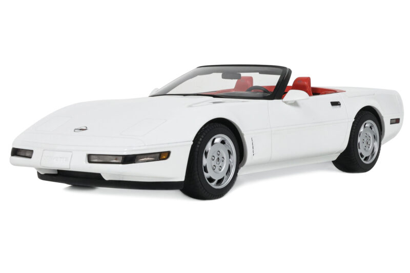 Chevrolet Corvette C4 Кабриолет Arctic White GT Spirit 1:18 Chevrolet Corvette C4 Кабриолет Arctic White GT Spirit 1:18 GT580 Смола