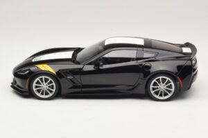 Chevrolet Corvette C7 Grand Sport Черен с Бели Райета AUTOart 1:18 71273 Композит — снимка 4 от 8