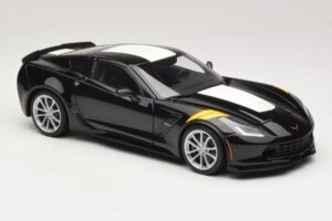 Chevrolet Corvette C7 Grand Sport Черен с Бели Райета AUTOart 1:18 71273 Композит — снимка 6 от 8