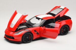 Chevrolet Corvette C7 Grand Sport Червен с Бели Райета AUTOart 1:18 71274 Композит — снимка 2 от 8