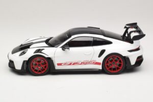 Porsche 911 992 GT3 RS Weissach Package Бял Pyro Red Norev 1:18 187373 Метал — снимка 4 от 8