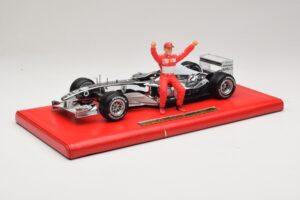 Ferrari F2004 #1 M. Schumacher Six Time World Champion 2004 Хром Сребърен Hot Wheels 1:18 C7332 Метал