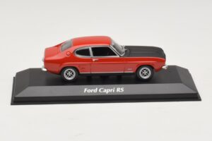 Ford Capri I Червен с Черен Капак Maxichamps 1:43 940085801 Метал