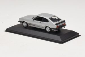 Ford Capri RS Mk1 Сребърен Minichamps 1:43 430085804 Метал — снимка 3 от 4