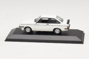Ford Escort Mk1 TC Бял Minichamps 1:43 400081070 Метал