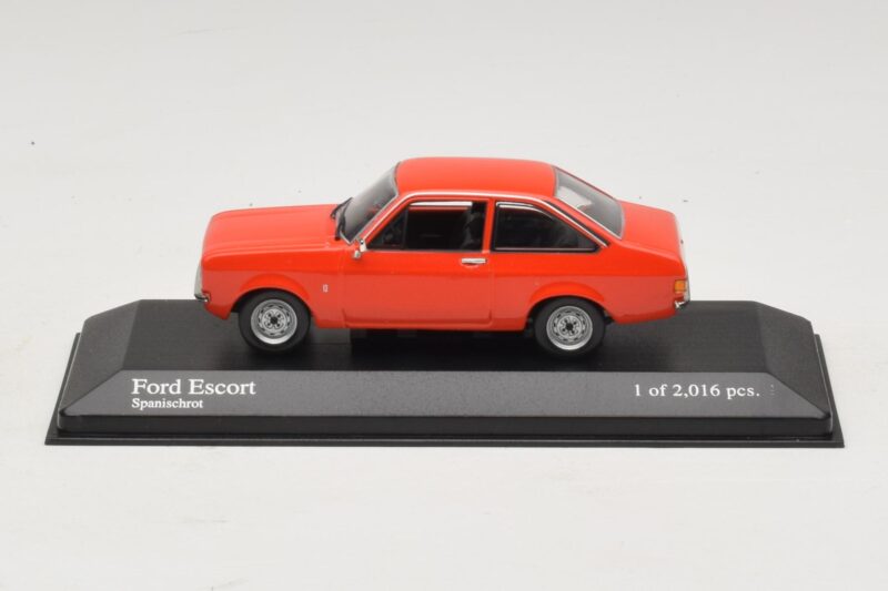 Ford Escort Mk2 Spanish Red Minichamps 1:43 Ford Escort Mk2 Spanish Red Minichamps 1:43 400084100 Метал