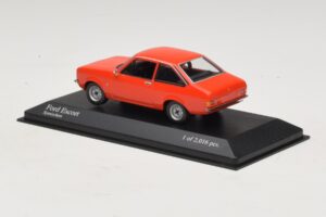 Ford Escort Mk2 Spanish Red Minichamps 1:43 400084100 Метал — снимка 3 от 4