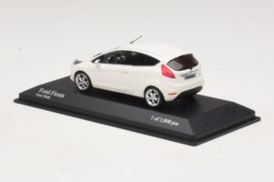 Ford Fiesta Mk6 Бял Minichamps 1:43 400088002 Метал — снимка 3 от 4