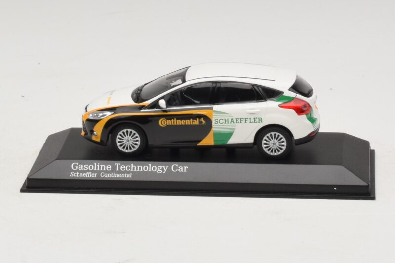 Ford Focus Бензинов Технологичен Автомобил Continental Schaeffler Minichamps 1:43 Ford Focus Бензинов Технологичен Автомобил Continental Schaeffler Minichamps 1:43 AB65A Метал