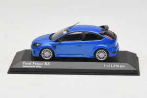 Ford Focus RS Mk2 Син Металик Minichamps 1:43 400088101 Метал