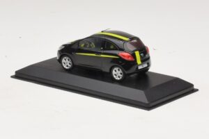 Ford Ka Mk2 Черен Жълт Minichamps 1:43 400088200 Метал — снимка 4 от 5
