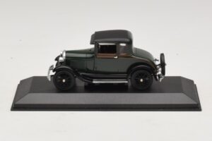 Ford Model A Standard Coupe Тъмнозелен Minichamps 1:43 400082101 Метал