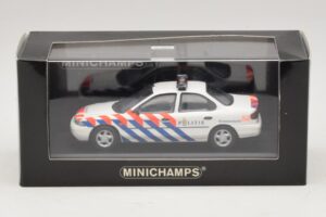 Ford Mondeo Mk1 Седан Полиция Minichamps 1:43 433082091 Метал — снимка 4 от 4