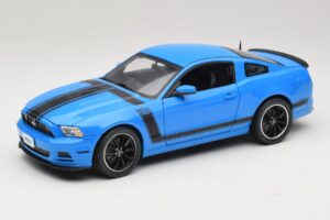 Ford Mustang Boss 302 S197 Синьо Shelby Collectibles 1:18 25414S Метал