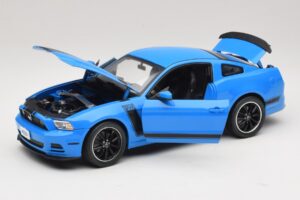 Ford Mustang Boss 302 S197 Синьо Shelby Collectibles 1:18 25414S Метал — снимка 2 от 8