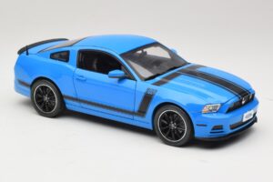 Ford Mustang Boss 302 S197 Синьо Shelby Collectibles 1:18 25414S Метал — снимка 6 от 8