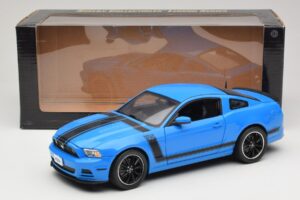 Ford Mustang Boss 302 S197 Синьо Shelby Collectibles 1:18 25414S Метал — снимка 8 от 8