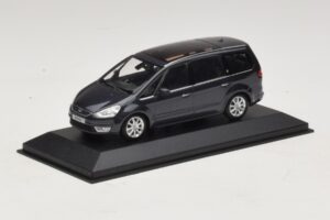 Ford S-Max Dark Grey Metallic Minichamps 1:43 400085400-P1 Метал — снимка 2 от 4