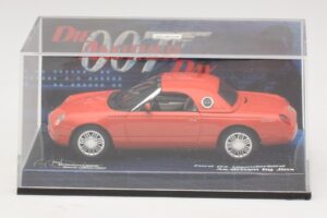 Ford Thunderbird Die Another Day Minichamps 1:43 045132 Метал — снимка 4 от 5