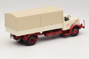 Henschel HS 140 Камион с Открита Платформа Бял Червен Minichamps 1:43 439171020 Метал — снимка 2 от 6
