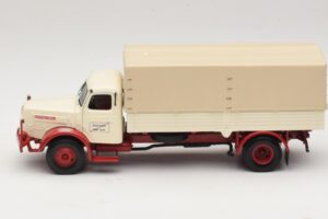 Henschel HS 140 Камион с Открита Платформа Бял Червен Minichamps 1:43 439171020 Метал — снимка 3 от 6