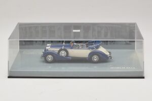 Horch 853 Cabriolet Син Minichamps 1:43 436012032 Метал — снимка 5 от 5