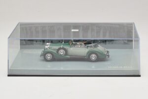 Horch 853 Cabriolet Зелен Minichamps 1:43 436012034 Метал — снимка 4 от 5