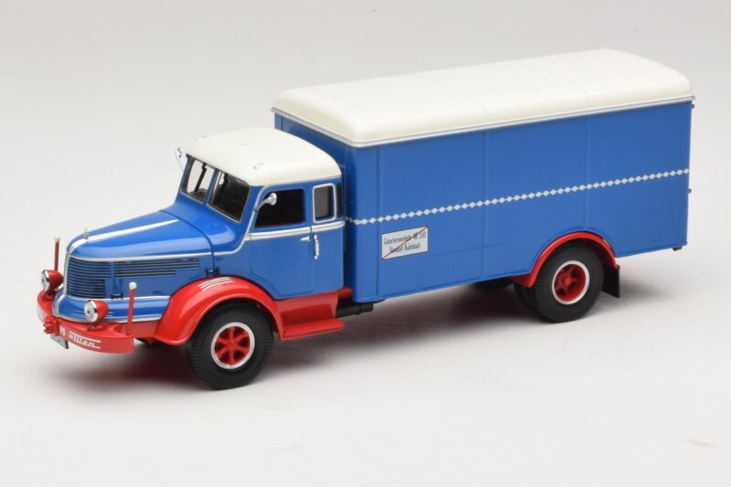 Krupp Titan Камион с Каросерия Тип Кутия Син Червен Minichamps 1:43 439069040 Метал