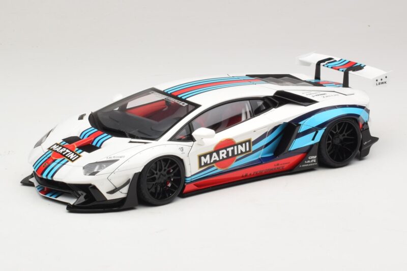 Lamborghini Aventador LB Works Martini Livery AUTOart 1:18 79185 Композит