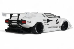 Lamborghini Countach LB-Works Бял GT Spirit 1:18 Z356-WH Смола — снимка 2 от 5